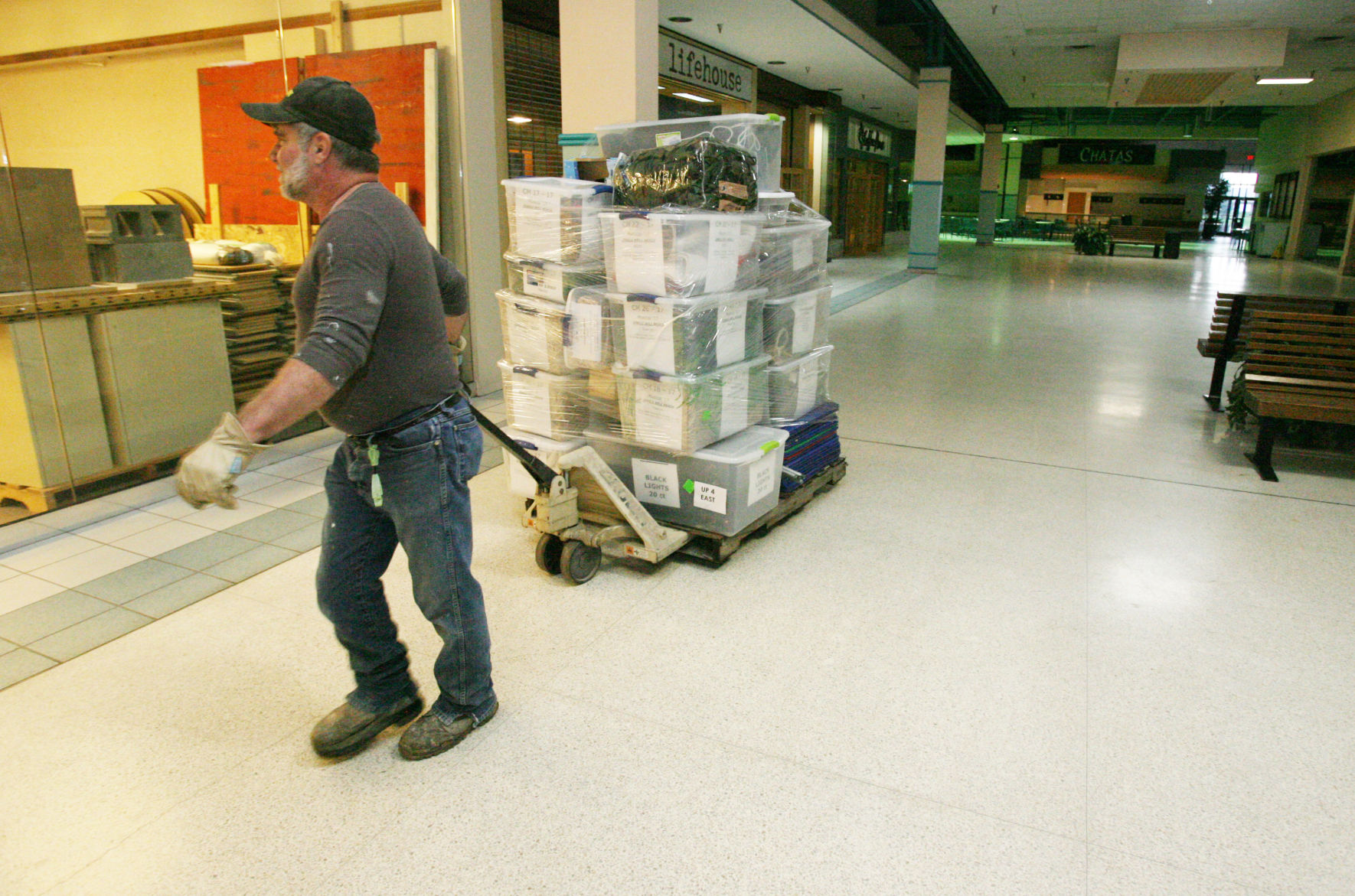p05-10-19IMPlifehouseMove2.jpg